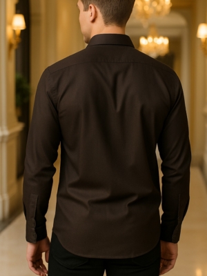 Shop the Pehanoge Dark Mocha Shirt — made from 100% Giza cotton for a soft, breathable, and luxurious feel. Perfect for business casual or evening wear.